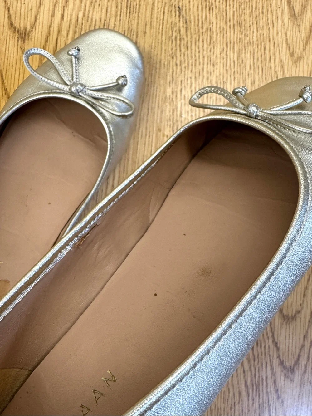 Cole Haan Yara Metallic Gold Soft Leather Ballet Flats Bow Trim 8 Fall Coquette